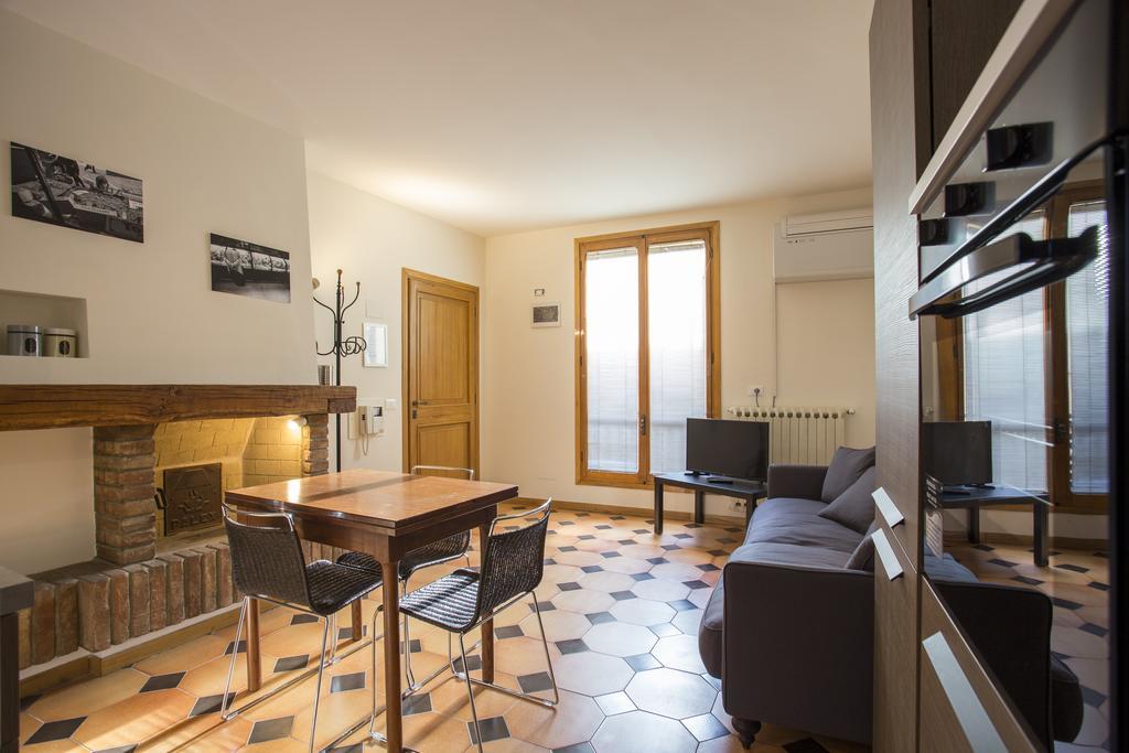Residenza Ariosto Depandance By Studio Vita Bologna Room photo