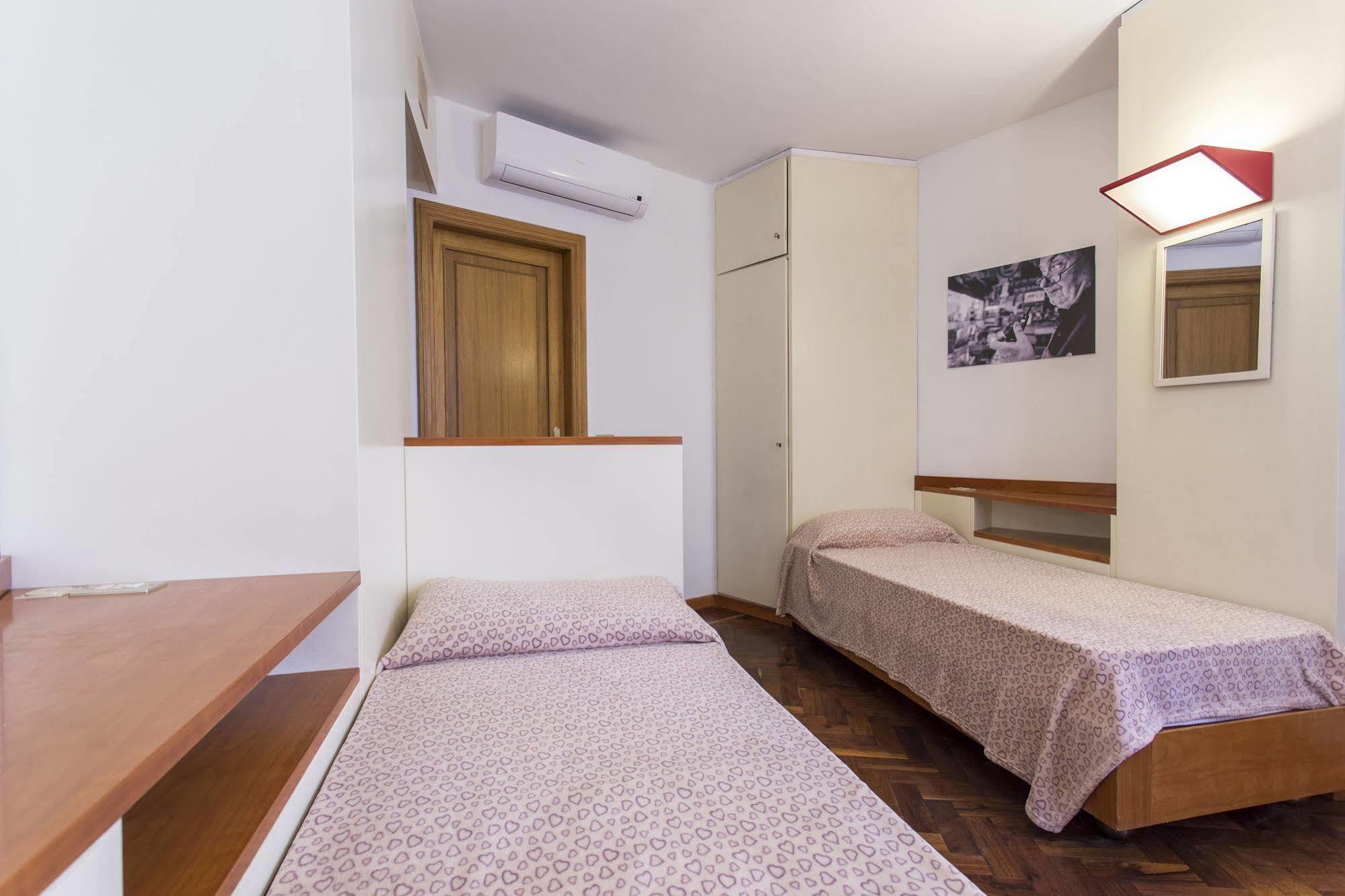 Residenza Ariosto Depandance By Studio Vita Bologna Exterior photo